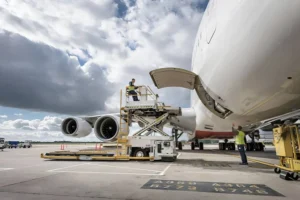 When Should You Use Cargo Charter Instead of Commercial Cargo?